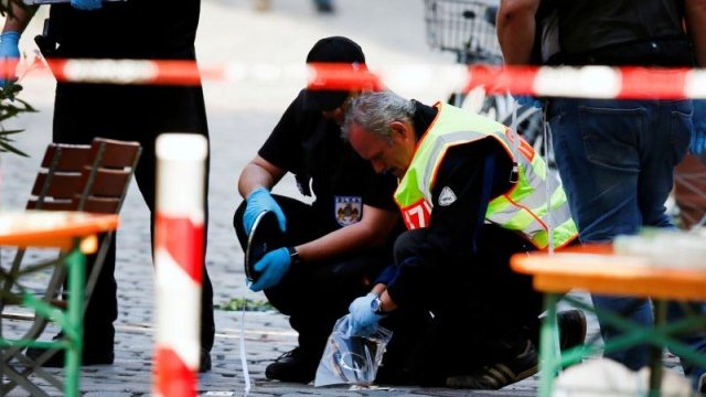 <p>
	Атентаторът от Ансбах се оказа, че е пристигнал в Германия от България и е трябвало да бъде депортиран обратно. <em>Снимка: архив, Ройтерс</em></p>
