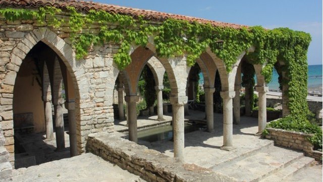 <p>
	<em>Снимка:&nbsp;&nbsp;ДКИ КЦ &quot;Двореца&quot;&nbsp;</em>www.dvoreca.com</p>
