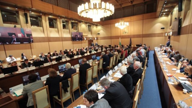 <p>
	<em font-size:="" pt="" style="color: rgb(102, 102, 102); font-family: ">Снимка: Димитър Кьосемарлиев, Investor Media Group</em></p>
