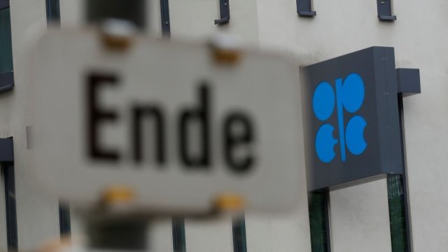 <p>
	Възможен ли е край на ОПЕК? <em>Снимка: Архив Ройтерс</em></p>
