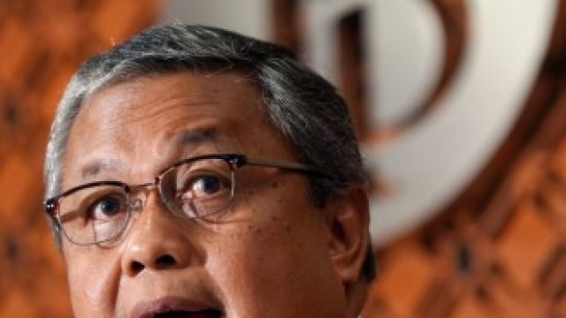 <div>
	Пери Уорджийо, управител на Централната банка на Индонезия. Снимка: Bloomberg</div>
<div>
	&nbsp;</div>
