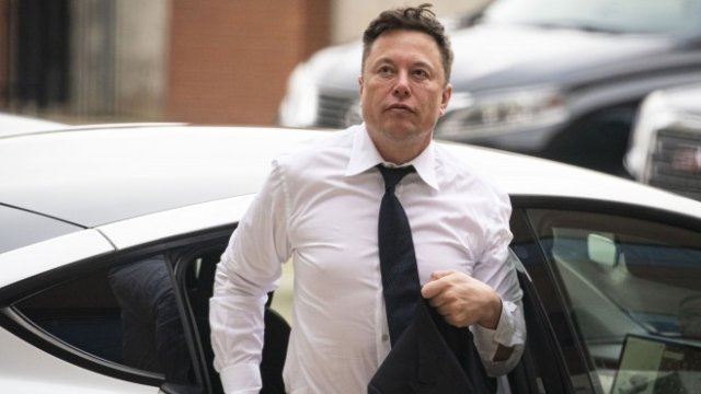 <p>
	Ръководителят на Tesla Inc. Илон Мъск. <em>Снимка: Bloomberg L.P.</em></p>
