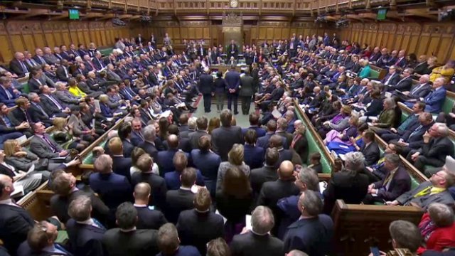 <p>
	Гласуването в парламента. <em>Снимка: Ройтерс</em></p>
