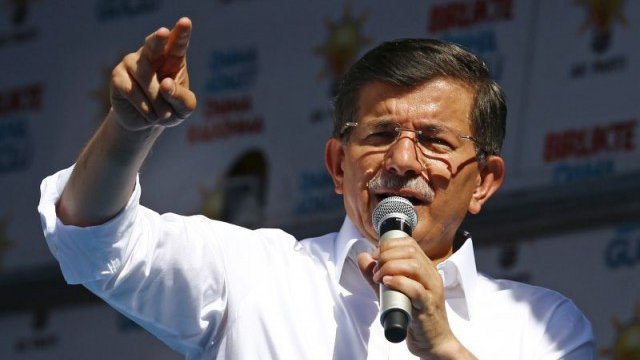 <p>
	Ахмет Давутоглу. <em>Снимка: Ройтерс</em></p>
