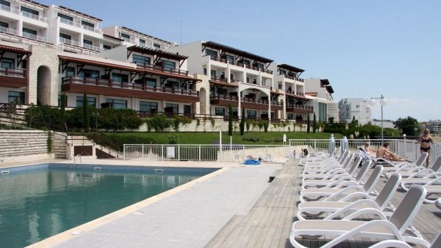 <p>
	Ваканционното селище &quot;Бялата лагуна&quot; заема площ от 285 декара. <em>Снимка: БТА</em></p>
