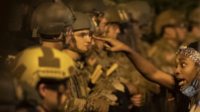Русия и Китай ще спечелят от намесата на армията в протестите в САЩ