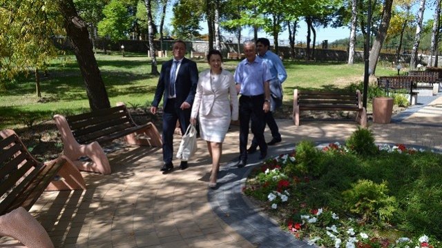 <p>
	Обновеният парк в Добринище. <em>Снимка: МЗХ</em></p>
