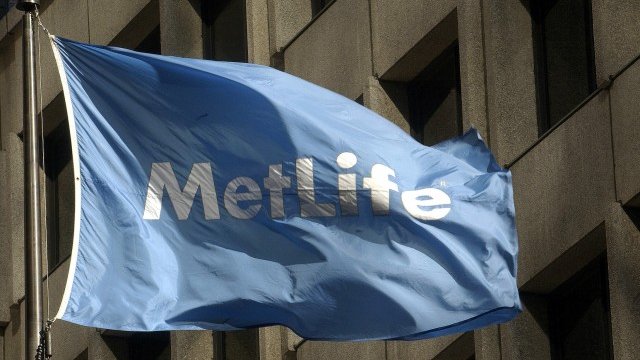 <p style="text-align: justify;">
	MetLife е сред 9-те застрахователни компании, към които са насочени правилата. <em>Снимка: Ройтерс</em></p>
