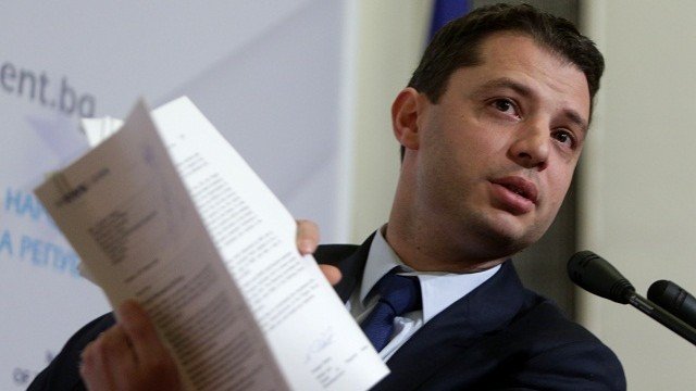 <p>
	Делян Добрев.<em> Снимка: Архив БТА</em></p>
