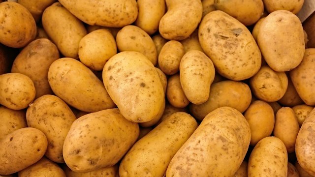 Европа се сблъсква с най-слабата реколта от картофи от години насам заради горещините