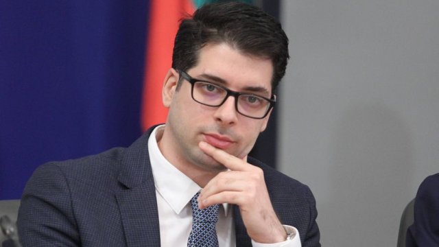 Вицепремиерът Атанас Пеканов. Снимка: Димитър Кьосемарлиев/Investor Media Group