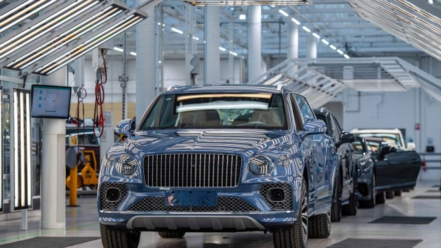 Завод на британската марка Bentley. Снимка: Bloomberg L.P.