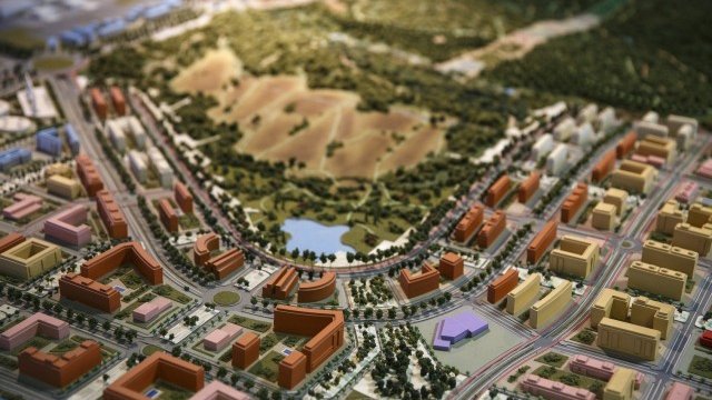 <p>
	Макет на нов квартал в Мадрид. Строителството в страната се възстановява. <em>Снимка: архив Ройтерс</em></p>
