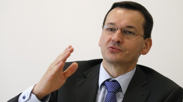 <p>
	Матеуш Моравиецки <em>Снимка: архив Ройтерс</em></p>
