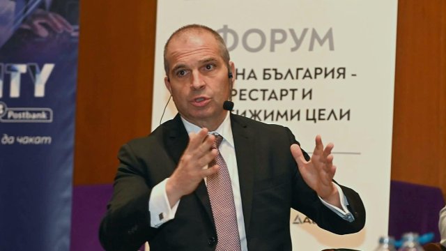 Министърът на транспорта и съобщенията Гроздан Караджов. Снимка: МТС