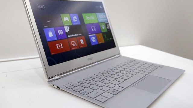 <p>
	Aspire S7 на Acer с Windows 8. Снимка: Ройтерс</p>
