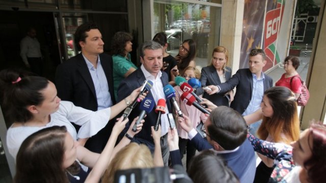 <p>
	<em>Драгомир Стойнев. Снимка: БТА</em></p>
