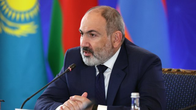 Арменският премиер Никол Пашинян. Снимка: EPA/VLADIMIR SMIRNOV