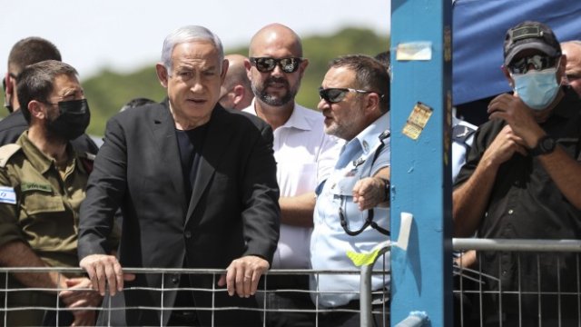 <p>
	Израелският премиер. <em>Снимка: EPA/RONEN ZVULUN</em></p>
