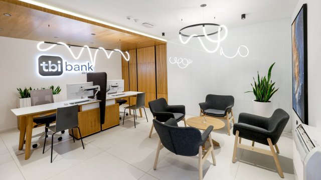 Снимка: tbi bank