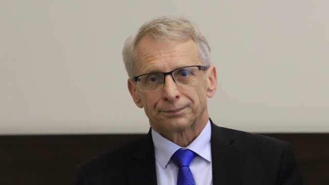 <p>
	Министърът на образованието проф. Николай Денков.&nbsp;<em>Снимка: БГНЕС</em></p>
