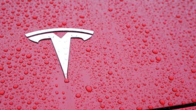 Кое е най-интересното в решението на Tesla да приема плащания с биткойни?