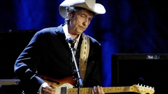 <p>
	Боб Дилън. <em>Снимка: Архив Ройтерс</em></p>
