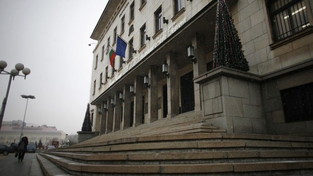 <p>
	Сградата на БНБ.&nbsp;<em>Снимка: архив Ройтерс</em></p>

