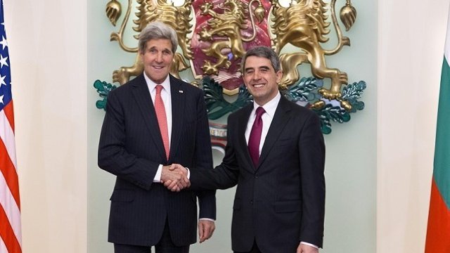 <p>
	Държавният секретар на САЩ Джон Кери и президентът Росен Плевнелиев. <em>Снимка:&nbsp;Пресслужба на президента</em></p>

