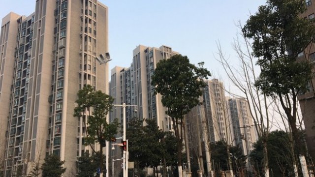 <p>
	<em>Снимка: Архив Ройтерс ,Графика: Bloomberg</em></p>
