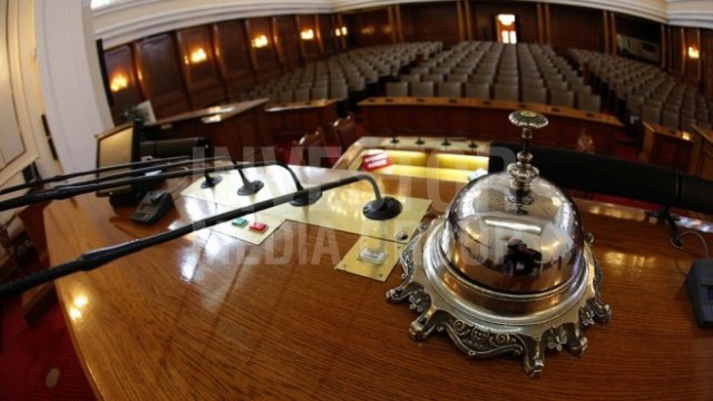 <p>
	<em font-size:="" pt="" style="color: rgb(102, 102, 102); font-family: ">Снимка: Олег Попов, Investor Media Group</em></p>
