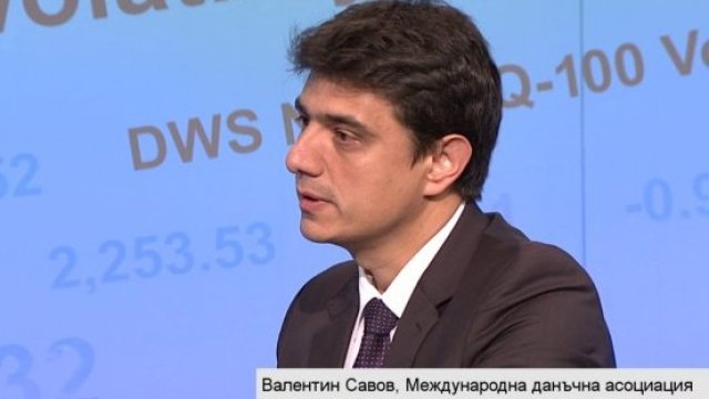 <p>
	Валентин Савов.<em> Снимка: Bloomberg TV Bulgaria</em></p>
