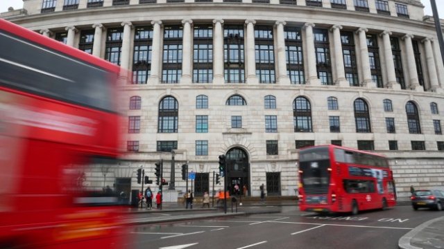 <p>
	Сградата на&nbsp;Unilever в централен Лондон. <em>Снимка: Ройтерс</em></p>
