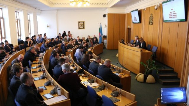 <p>
	Столична община провежда извънредно заседание на Столичния общински съвет с единствена точка: писмото на държавата за водоснабдяването на град Перник. <em>Снимка: БГНЕС/БЛАГОЙ КИРИЛОВ</em></p>
