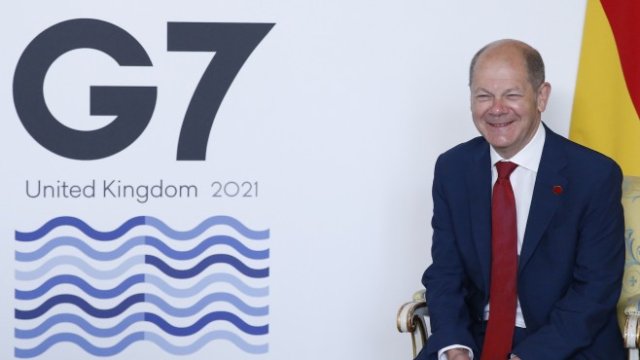 <p>
	&nbsp;Олаф Шолц. <em>Снимка: EPA/HOLLIE ADAMS / POOL</em></p>
