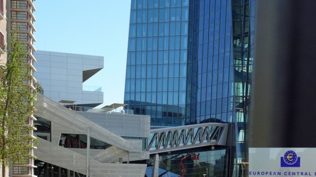 <p>
	Сградата на ЕЦБ. Снимка: pixabay</p>
