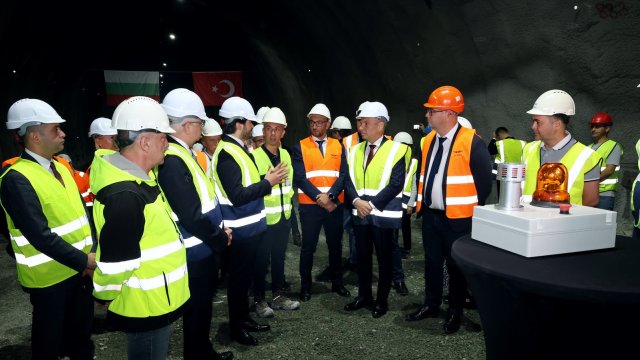 Снимка: Министерство на транспорта и съобщенията