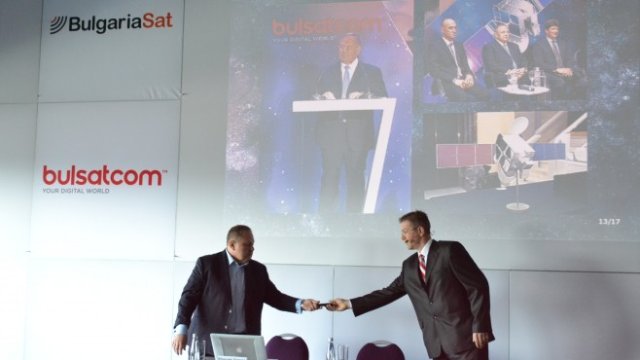 <p>
	Максим Заяков (вляво). <em>Снимка: BulgariaSat&nbsp;</em></p>
