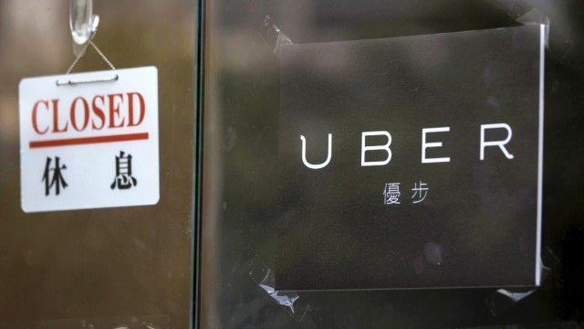 <p>
	Uber има проблеми и в Китай. Както и в България впрочем. <em>Снимка: Ройтерс</em></p>
