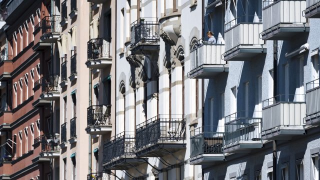 Riksbank очаква цените на жилищата в Швеция да намалеят с 16% до края на 2023 г. Снимка: Bloomberg LP