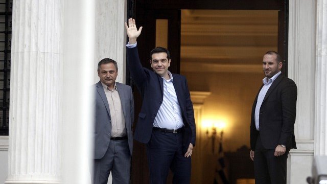 <p>
	Победата на Сириза в Гърция е водещата новина днес. <em>Снимка: Ройтерс</em></p>
