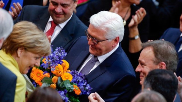 <p>
	<em>Франк-Валтер Щайнмайер при избора си за президент на Германия за първи мандат. Снимка: Архив Ройтерс</em></p>
