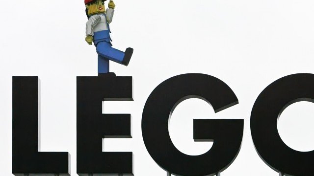 <p>
	Lego се премести по-близо до големите си пазари. <em>Снимка: Ройтерс</em></p>
