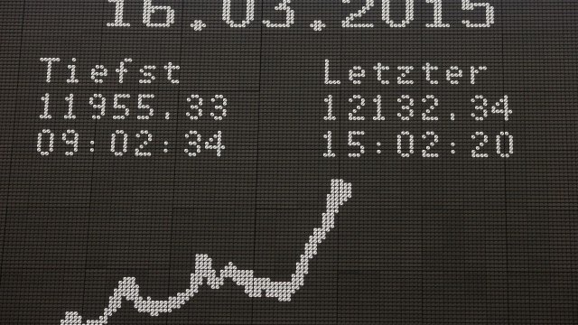 <p style="text-align: justify;">
	DАХ прибави 21% към стойността си от началото на годината и 200% от февруари 2009 г. насам. <em>Снимка: Ройтерс</em></p>
