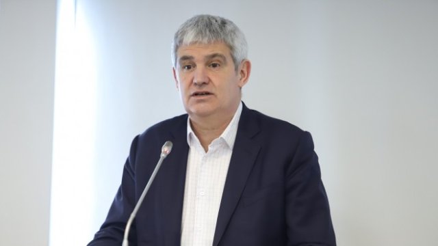 <p>
	Пламен Димитров <em>Снимка: БГНЕС</em></p>
