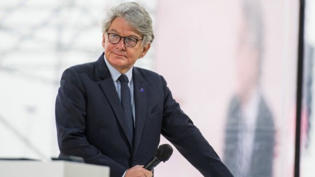 <p>
	Тиери Бретон. <em>Снимка: Bloomberg L.P.</em></p>
