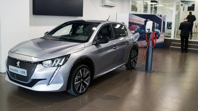 Електрическият Peugeot e-208. Снимка: Bloomberg L.P.