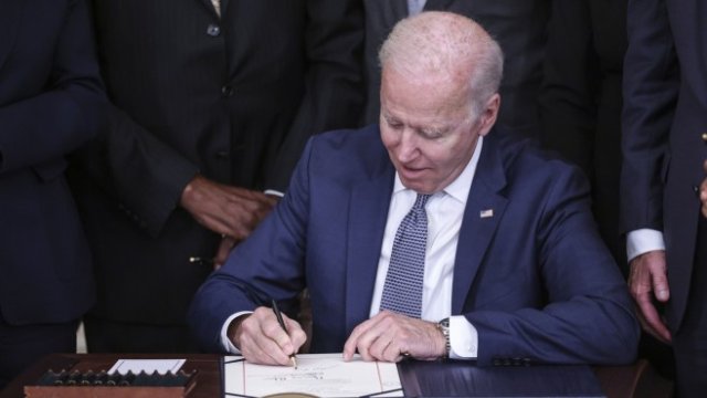 <p>
	<em>Снимка: Bloomberg</em></p>
