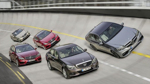 <p>
	Настоящото поколение E-Class. <em>Снимка: Mercedes </em></p>
