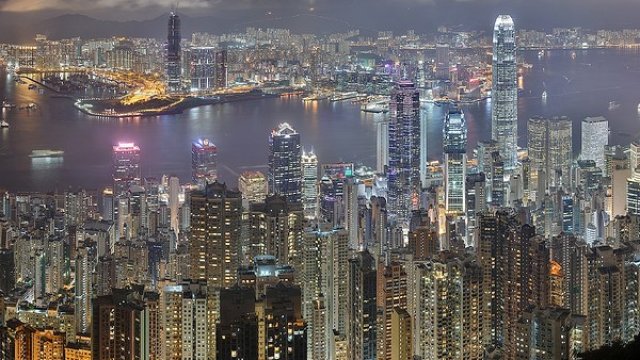 <p>
	Основната сцена на промените ще са развиващите се пазари. Изглед от Хонконг. <em>Снимка: Trodel. Лиценз: <a href="http://creativecommons.org/licenses/by-sa/2.0/" target="_blank">Creative Commons</a></em></p>
